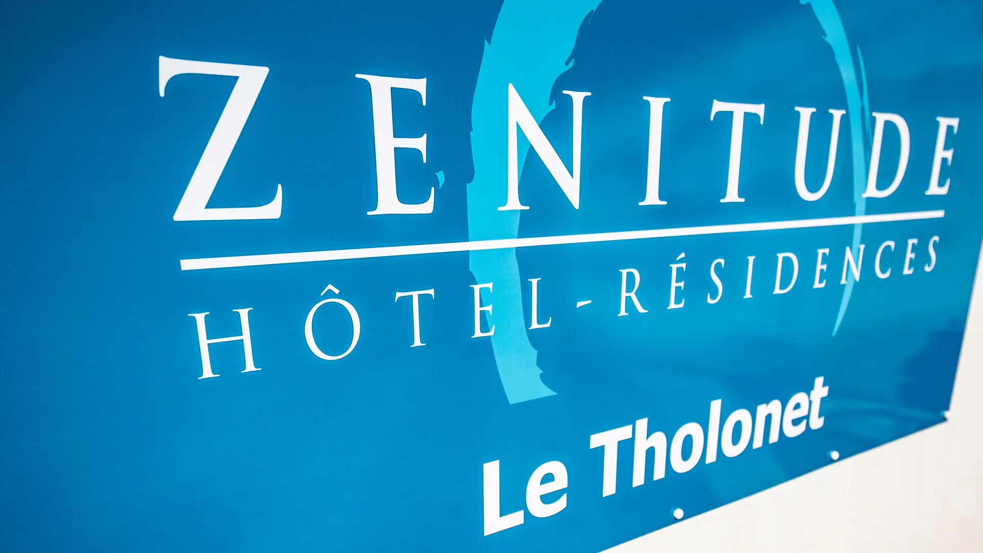 Comfort Aparthotel Aix Le Tholonet 3*,  France