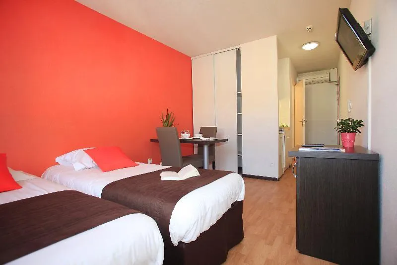 Comfort Aparthotel Aix Le Tholonet 3*,  France